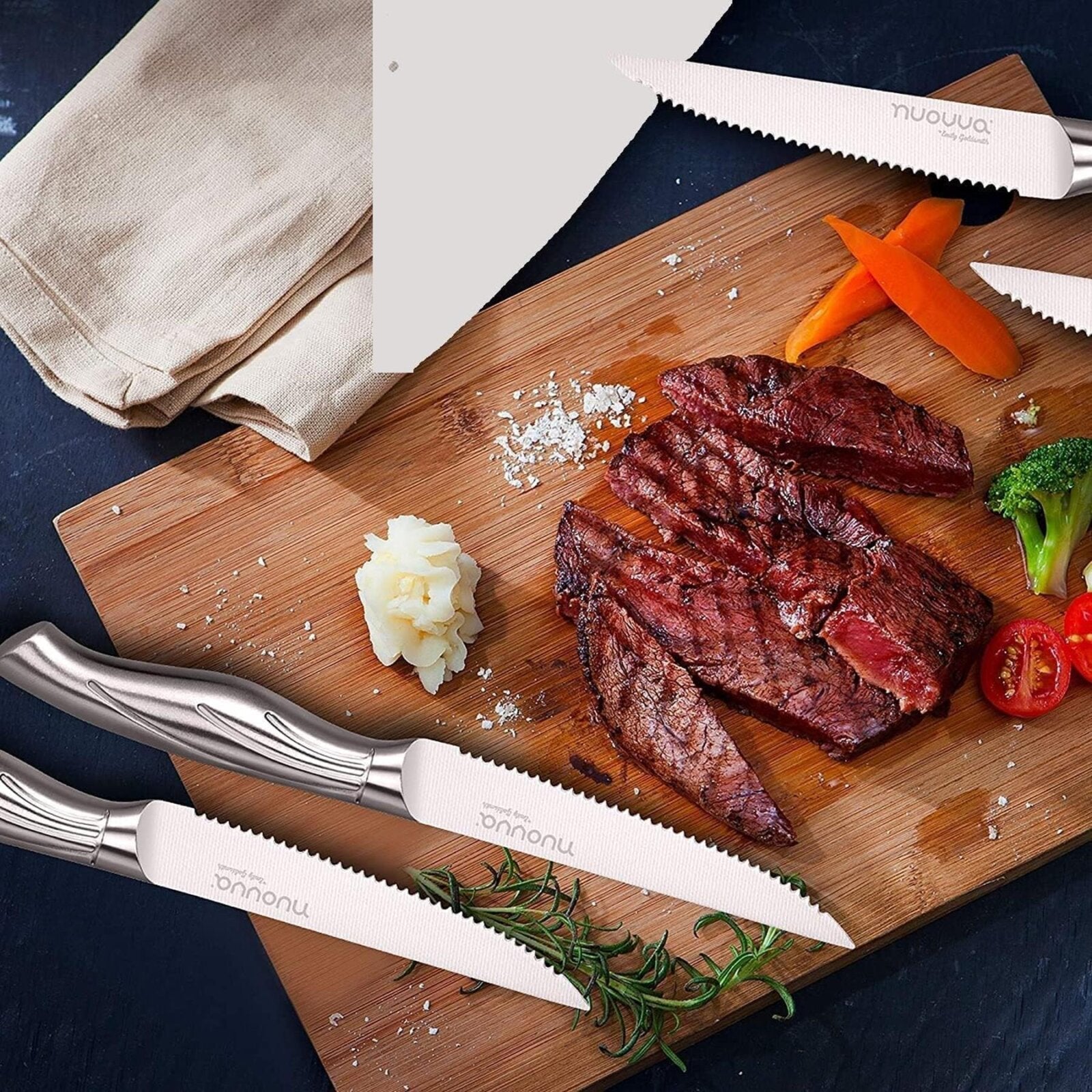 Nuovva kitchen knife with wooden block includes stainless steel steak knives