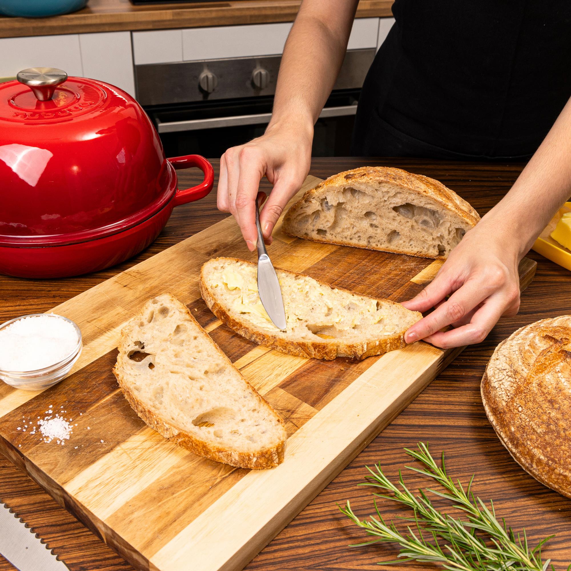 Bake perfect bread with nuovva cast iron bread pan Dutch Oven.