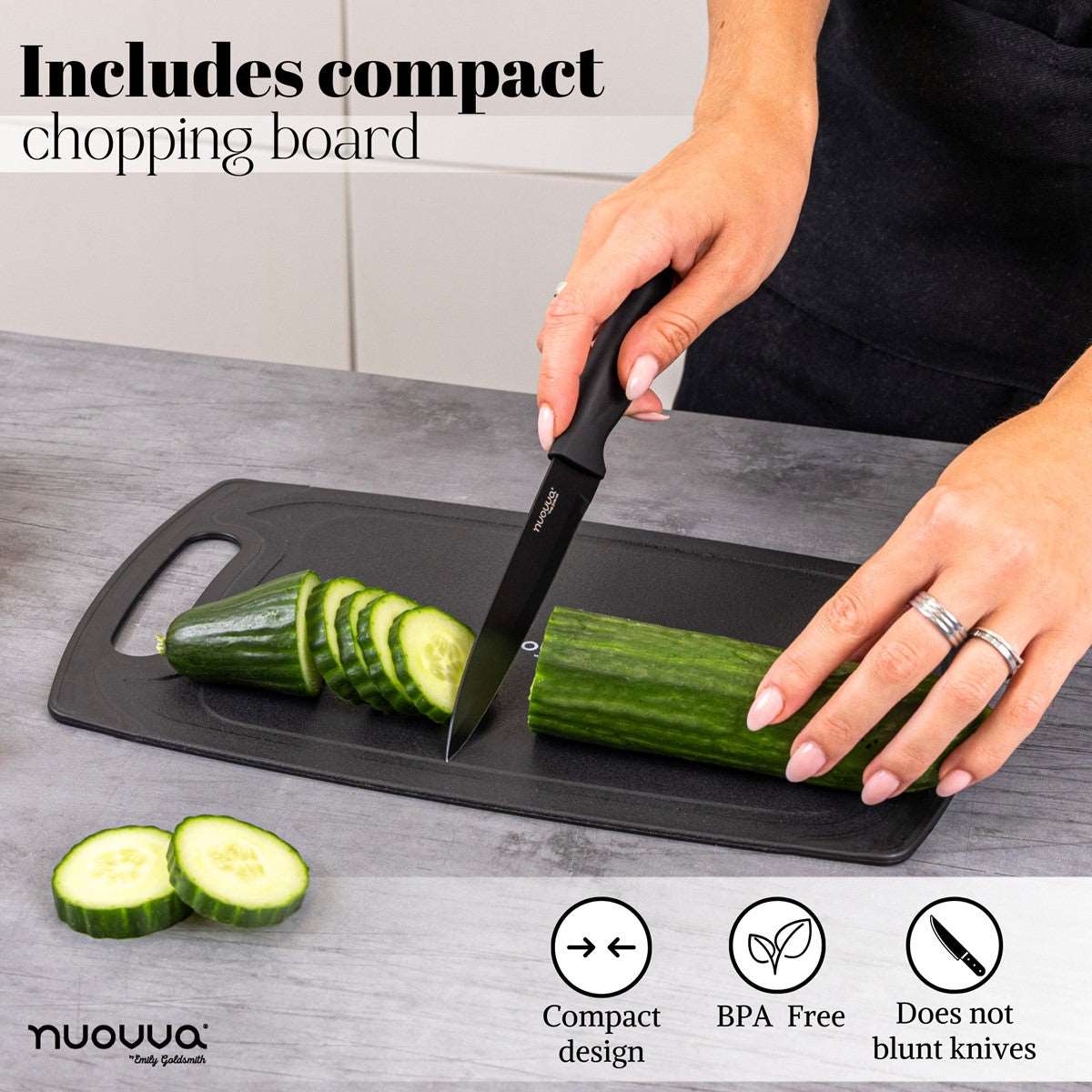 17pcs black silicone kitchen utensil set includes a compact chopping board which does not blunt knives. 