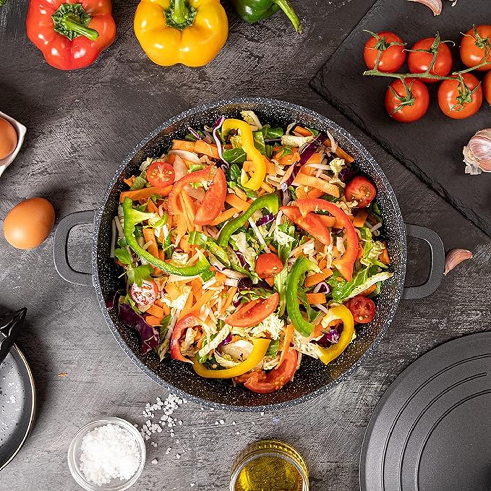 Aluminium Dutch Oven Pot with Lid & Ergonomic Handles Lightweight - (4L, 24cm) Black