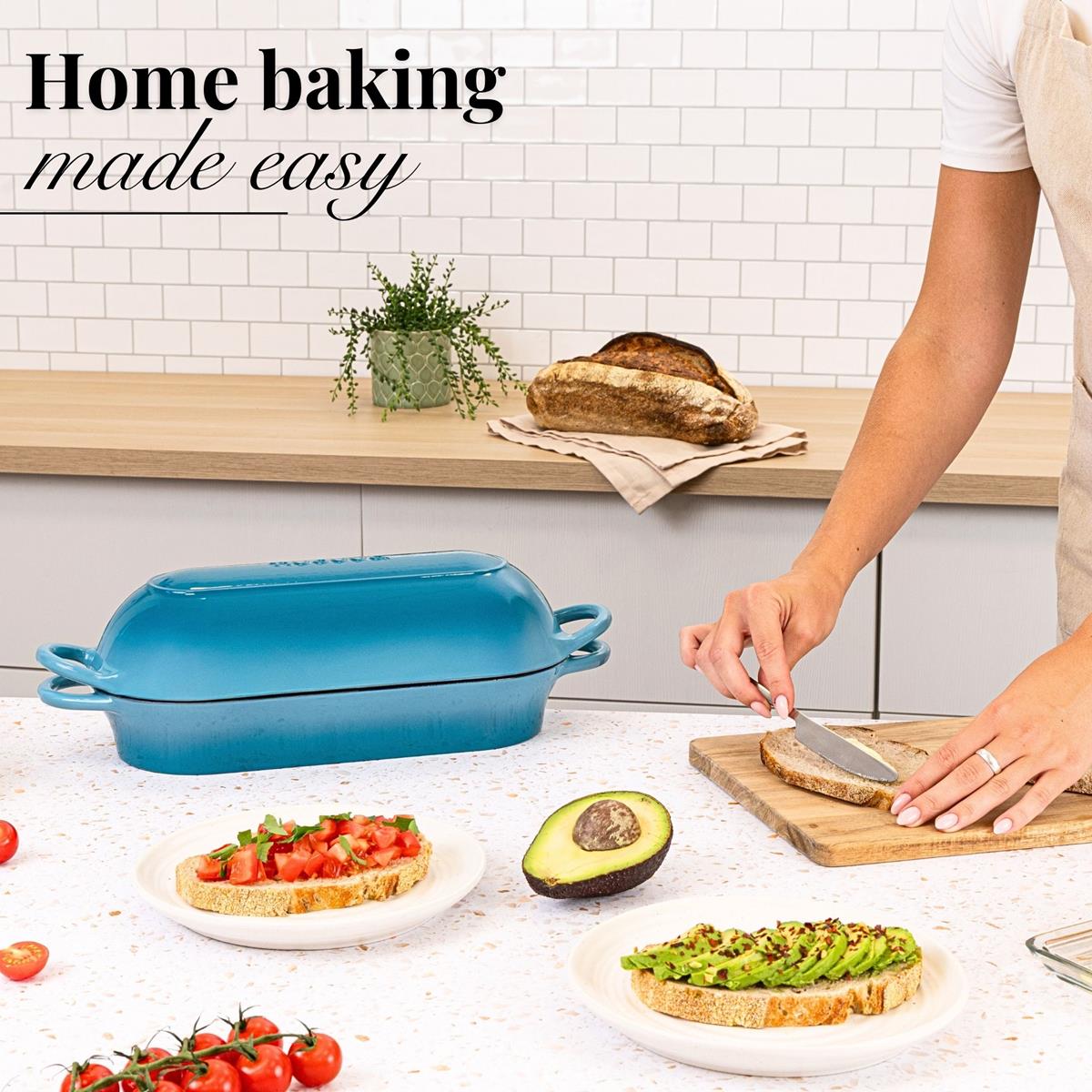 Cast iron bread pan with lid makes home baking easy 