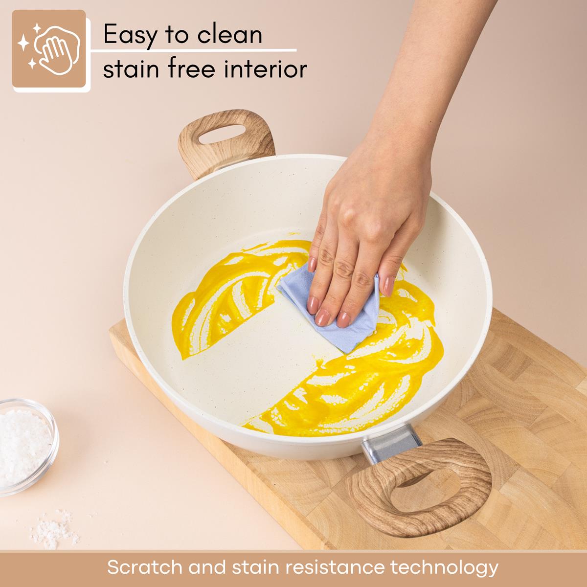 Easy to clean shallow casserole pot with scratch and stain free interior