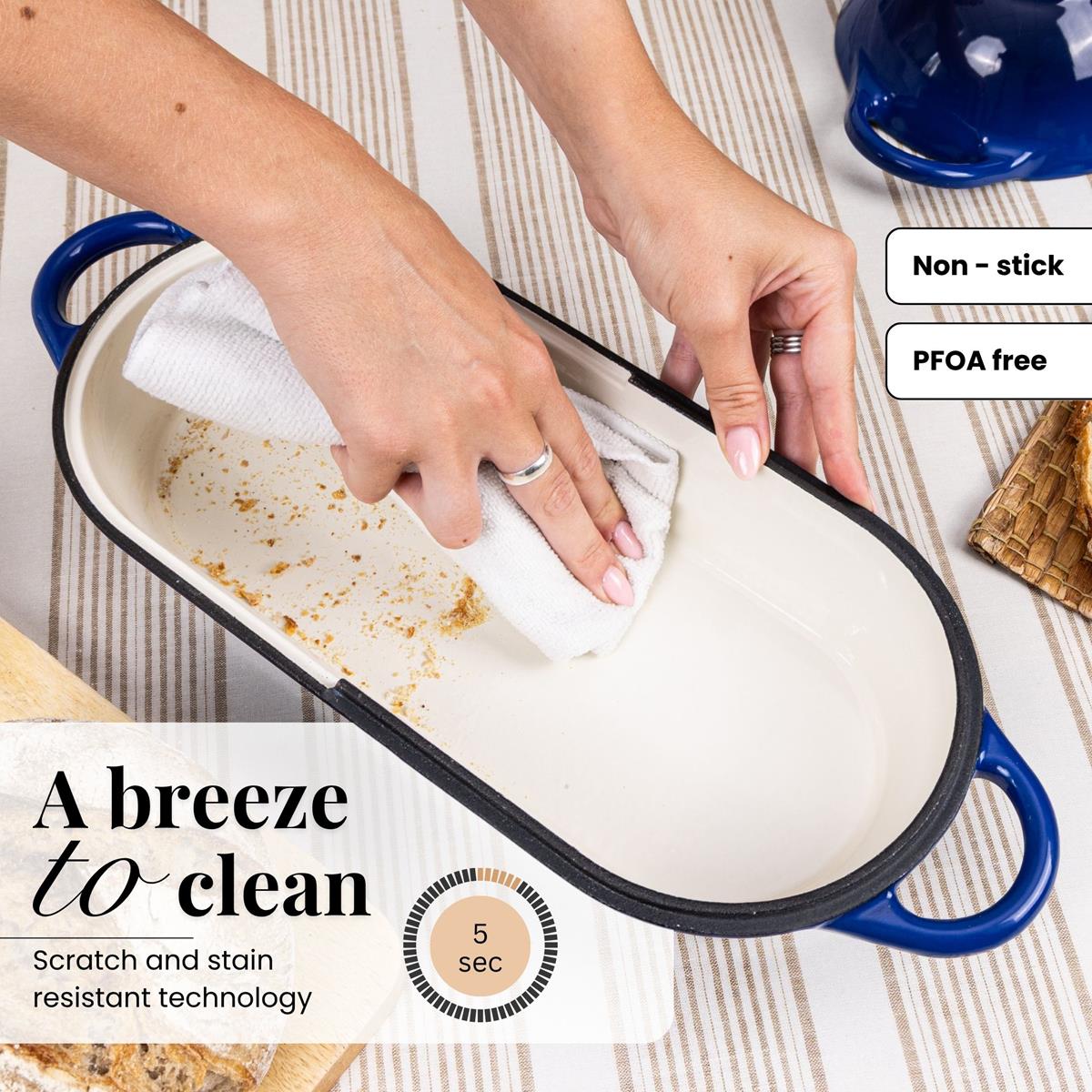Easy to clean loaf pan with scratch and stain resistant technology. 
