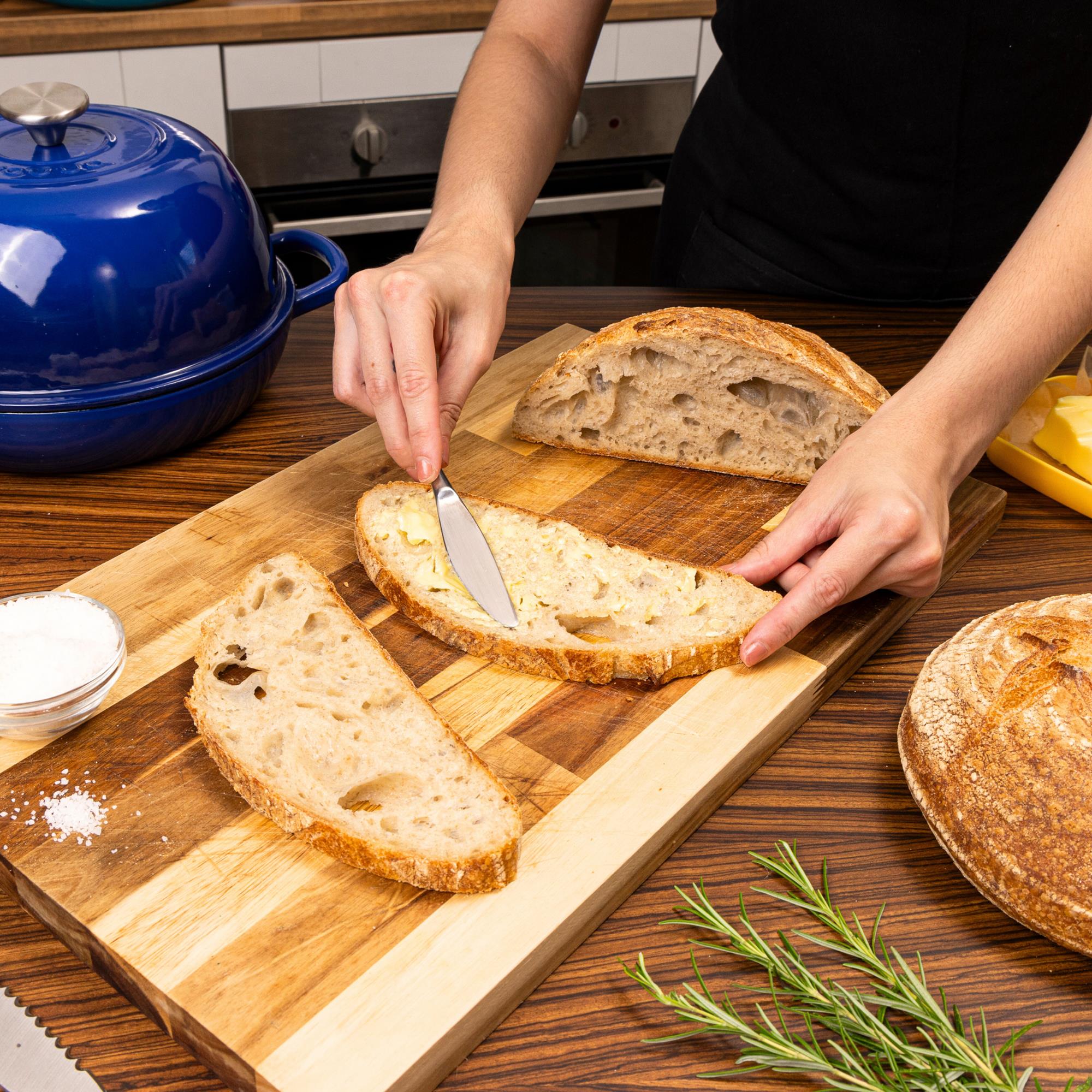 Nuovva enemalled cast iron bread pot makes perfect homemade bread 