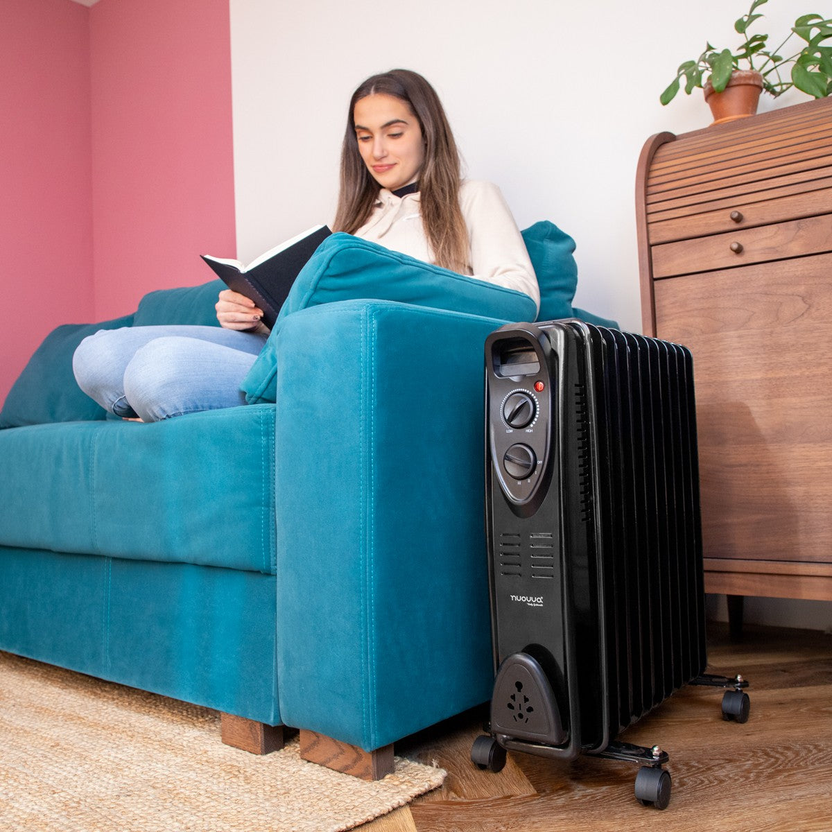 Oil-Filled Radiator - 2500W, 11 Fin, Adjustable Thermostat - Black