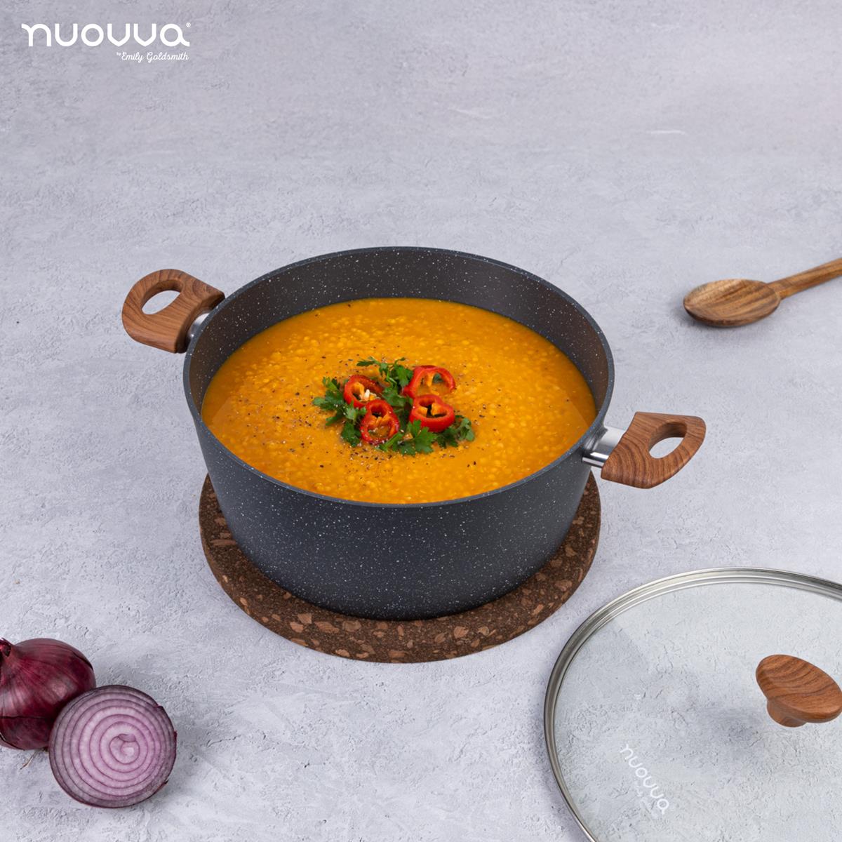 nuovva grey marble stockpot with lid, wooden handle and knob for easy home cooking. 