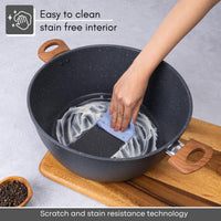 Easy to clean marble stockpot with stain free and scratch resistant interior. 