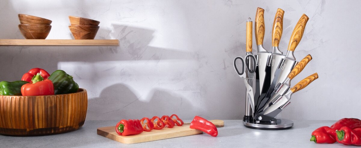 Nuovva kitchen knife set with rotating block. Wooden handle chefs knives